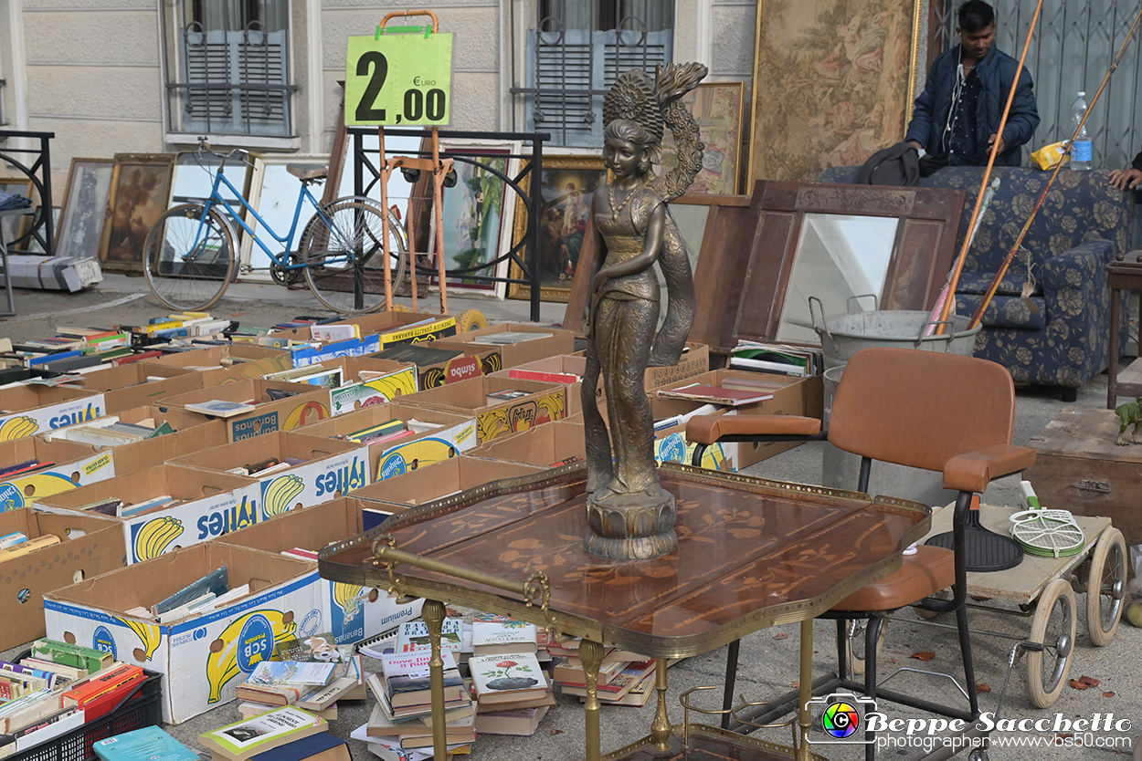 VBS_6664 - Mercatino dell'Antiquariato e dell'Hobbismo - Ottobre 2023.jpg